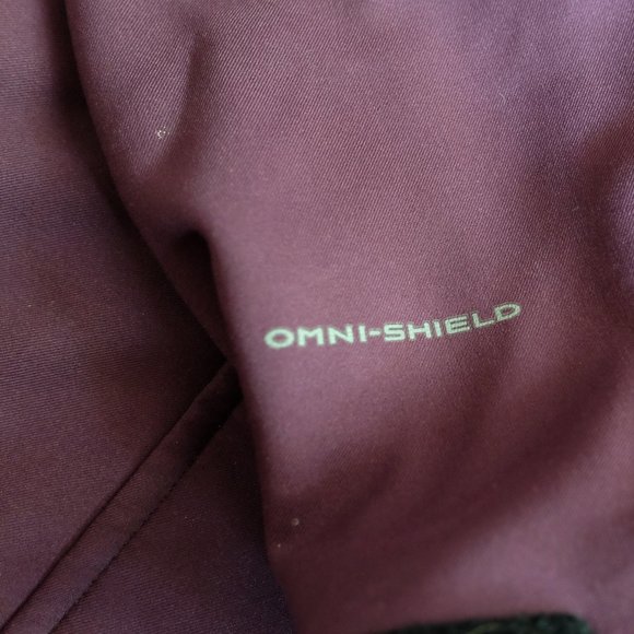 Columbia Outer Shell (Water/Wind Resistant) - Picture 5 of 6